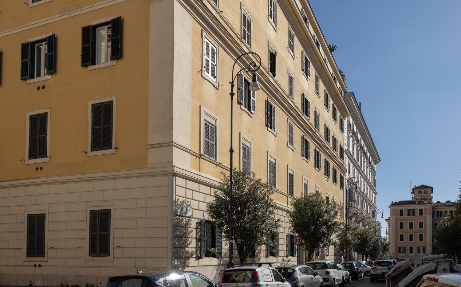 La Tua Casa Al Colosseo Rome Bagian luar foto